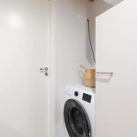 Family With Parking, Sauna Balcony For 6 דירה Jyväskylä