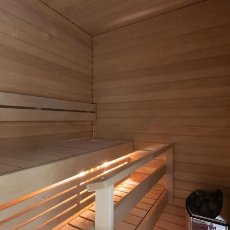 Family With Parking, Sauna Balcony For 6 Ювяскюля
