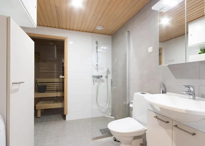 Family With Parking, Sauna Balcony For 6 Appartement *